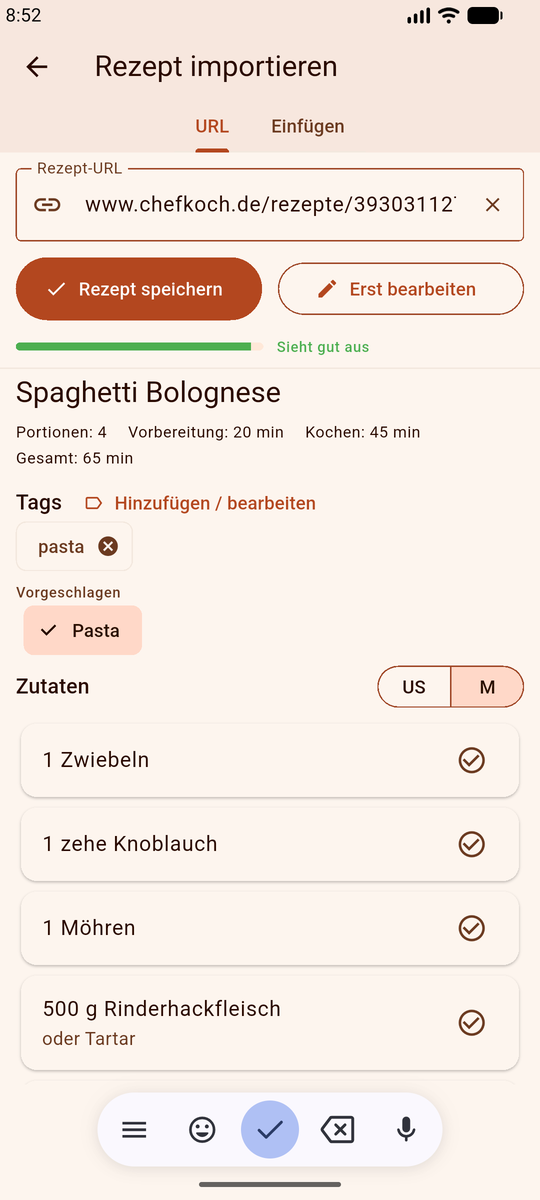 Rezeptimport in DinnerFlow: eine eingefügte URL und das erkannte Rezept mit Zutaten und Schritten
